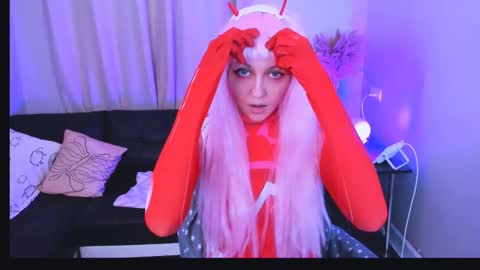 Snapshot of mia_meowxkiss chatting on 09/24/25, 04:21 mia_meowxkiss online show from 09/24/25, 04:21