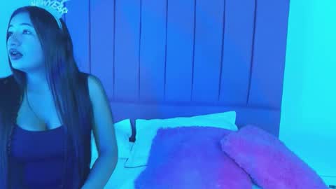 MiaMiller online show from 01/07/26, 07:38