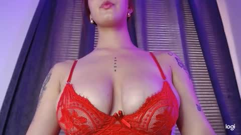 mia independent model online show from 09/10/25, 03:23