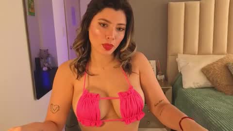 Snapshot of mia_monroe_888 chatting on 11/20/25, 04:18 Mia Monroe online show from 11/20/25, 04:18