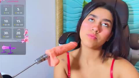 Snapshot of mia_montess chatting on 11/11/25, 02:17 mia montess online show from 11/11/25, 02:17