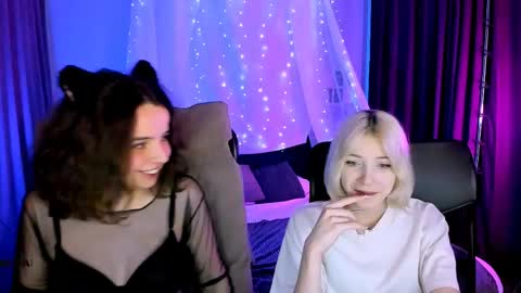 Snapshot of mia_mooon_ chatting on 05/19/26, 06:58 mia_mooon_ online show from 05/19/26, 06:58