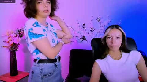 mia_mooon_ online show from 06/24/26, 08:24