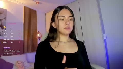 Snapshot of mia_nevaeh chatting on 06/04/26, 08:26 Mia Nevaeh - follow me online show from 06/04/26, 08:26