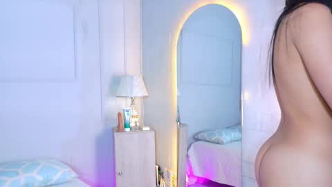 Snapshot of mia_oconner chatting on 09/26/25, 08:57 mia_oconner online show from 09/26/25, 08:57