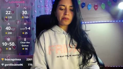 Snapshot of mia_petitebaby chatting on 12/17/24, 12:34  Ma  online show from 12/17/24, 12:34