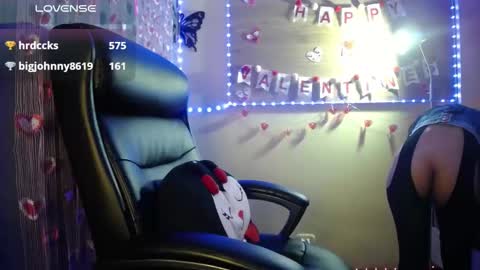 Snapshot of mia_petitebaby chatting on 02/27/25, 02:53  Ma  online show from 02/27/25, 02:53