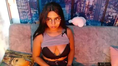Snapshot of mia_peyton chatting on 04/29/26, 06:58 Mia online show from 04/29/26, 06:58