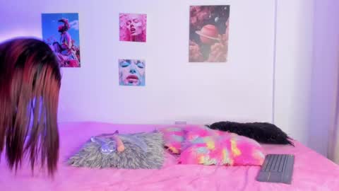 mia_purplee online show from 09/16/25, 03:18