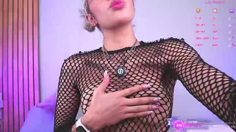 Snapshot of mia_reeves chatting on 10/01/25, 07:53 Mia Reeves online show from 10/01/25, 07:53