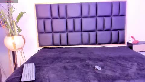 Snapshot of mia_roosee1 chatting on 01/15/26, 04:28 mia online show from 01/15/26, 04:28