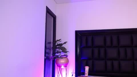 Snapshot of mia_roosee1 chatting on 02/20/26, 06:19 mia online show from 02/20/26, 06:19