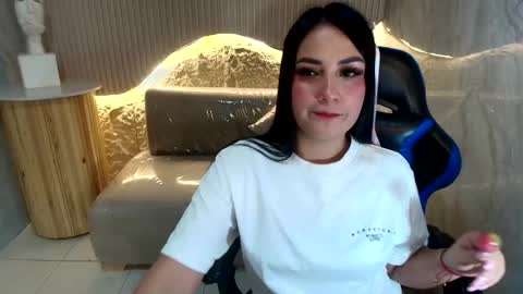 Mia online show from 02/27/26, 03:17