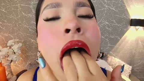 Mia Roux online show from 03/08/25, 10:34