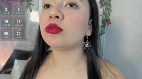 Snapshot of mia_roux13 chatting on 11/10/25, 05:28 Mia Roux online show from 11/10/25, 05:28