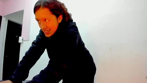 Mia . online show from 01/06/26, 11:47