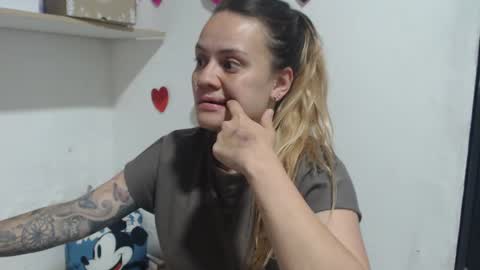 Mia Sepulveda online show from 12/04/24, 03:15