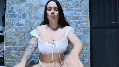 Mia Sepulveda online show from 04/10/26, 05:01