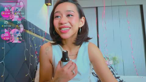 Snapshot of mia_sirenia chatting on 01/19/25, 05:58 Mia online show from 01/19/25, 05:58