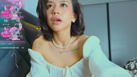 Snapshot of mia_sirenia chatting on 02/06/25, 12:59 Mia online show from 02/06/25, 12:59