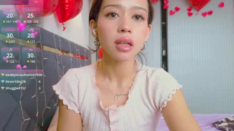 Snapshot of mia_sirenia chatting on 02/13/25, 09:30 Mia online show from 02/13/25, 09:30