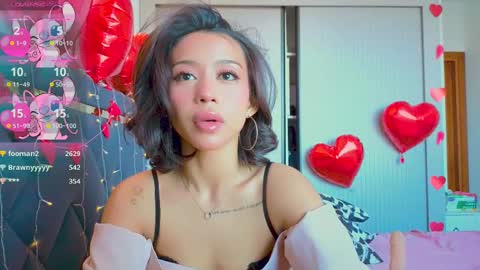 Snapshot of mia_sirenia chatting on 02/23/25, 05:56 Mia online show from 02/23/25, 05:56