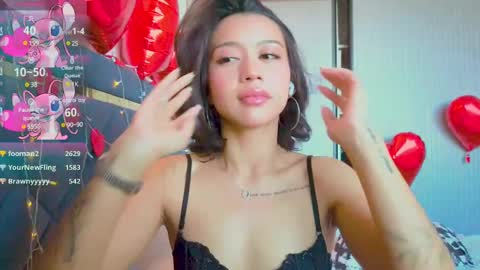 Snapshot of mia_sirenia chatting on 02/23/25, 09:22 Mia online show from 02/23/25, 09:22