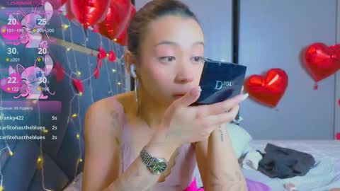 Snapshot of mia_sirenia chatting on 02/24/25, 12:37 Mia online show from 02/24/25, 12:37