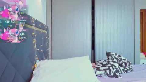 Snapshot of mia_sirenia chatting on 02/28/25, 06:21 Mia online show from 02/28/25, 06:21