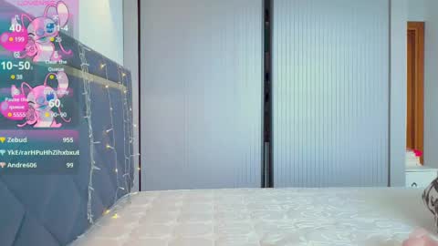 Snapshot of mia_sirenia chatting on 02/28/25, 09:25 Mia online show from 02/28/25, 09:25