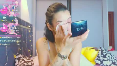 Snapshot of mia_sirenia chatting on 03/07/25, 10:35 Mia online show from 03/07/25, 10:35