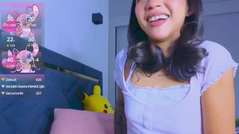 Snapshot of mia_sirenia chatting on 10/11/25, 07:23 Mia online show from 10/11/25, 07:23