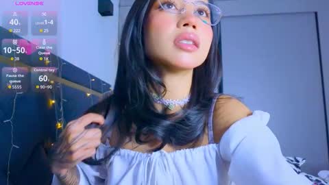 Mia online show from 01/08/26, 01:24