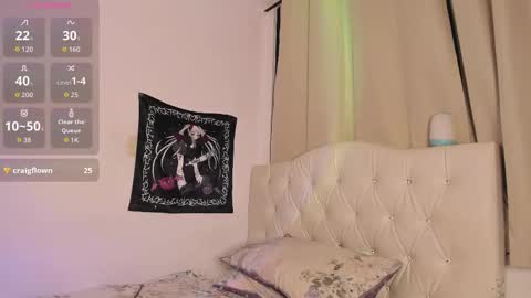 Mia Sky online show from 09/28/25, 01:55