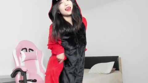 Snapshot of mia_soyun chatting on 11/05/25, 05:13 Your Soyun online show from 11/05/25, 05:13