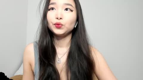 Snapshot of mia_soyun chatting on 04/14/26, 01:39 Your Soyun online show from 04/14/26, 01:39