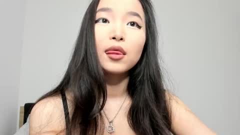 Snapshot of mia_soyun chatting on 05/02/26, 12:21 Your Soyun online show from 05/02/26, 12:21