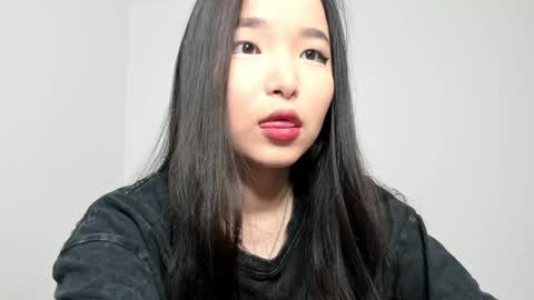 Snapshot of mia_soyun chatting on 05/22/26, 01:17 Your Soyun online show from 05/22/26, 01:17