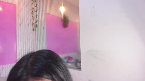 Mia online show from 04/11/26, 07:45