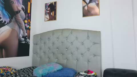 mia_thompson_0 online show from 07/21/26, 12:18