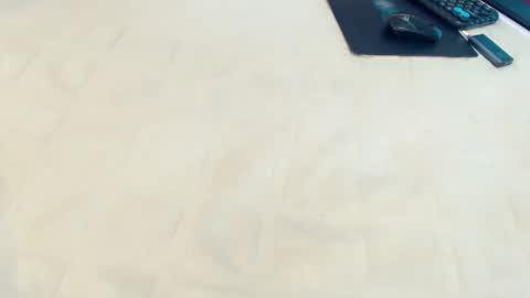 Snapshot of mia_tins chatting on 02/18/26, 09:33 Lemma online show from 02/18/26, 09:33