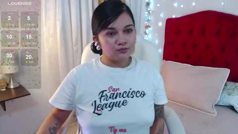 Mia  online show from 09/10/25, 02:33