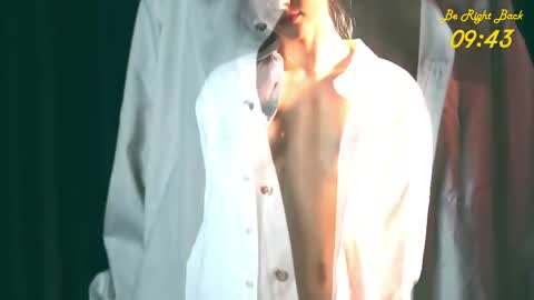 Snapshot of mia_vebes chatting on 04/01/26, 04:15 Mia online show from 04/01/26, 04:15