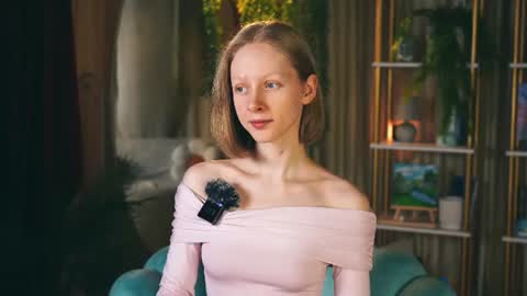 Snapshot of mia_vebes chatting on 06/19/26, 05:06 Mia online show from 06/19/26, 05:06