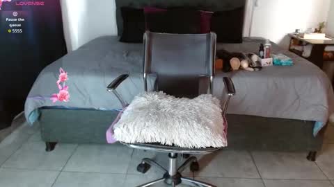 MIA  online show from 09/27/25, 02:11