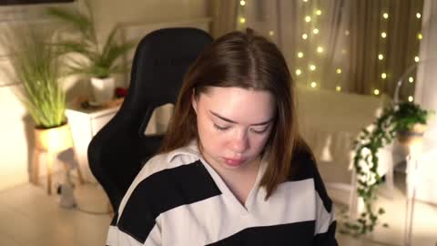 VixenMia online show from 01/06/25, 03:42