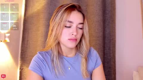 Mia White  online show from 10/09/25, 12:47