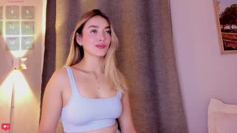 Mia White  online show from 11/20/25, 01:22