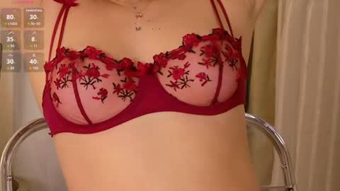 Snapshot of mia_white11 chatting on 06/07/26, 12:31 Mia White online show from 06/07/26, 12:31