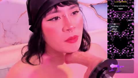 Snapshot of mia_yeager chatting on 10/15/25, 09:04 mia_yeager online show from 10/15/25, 09:04